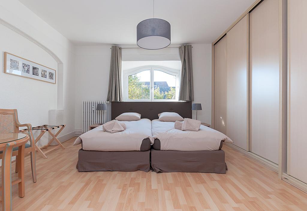 Residences Du Theatre Colmar Esterno foto