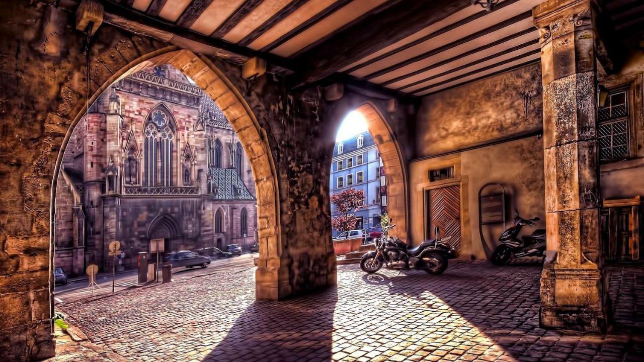 Residences Du Theatre Colmar Esterno foto