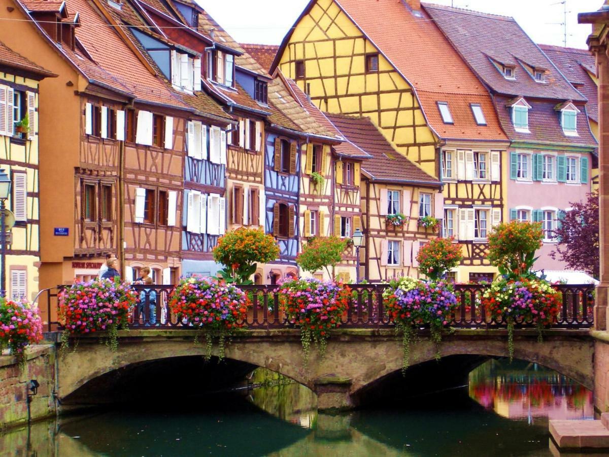 Residences Du Theatre Colmar Esterno foto